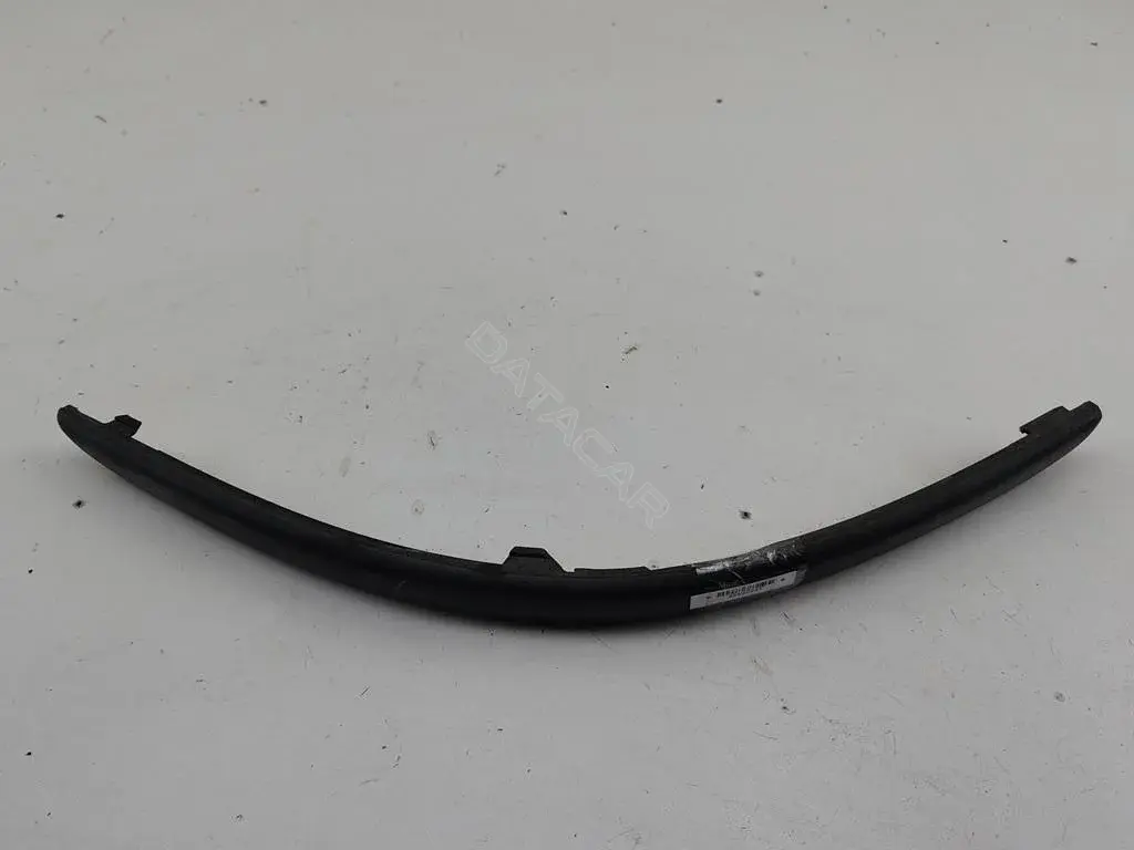 Накладка бампера 2M51-17E908