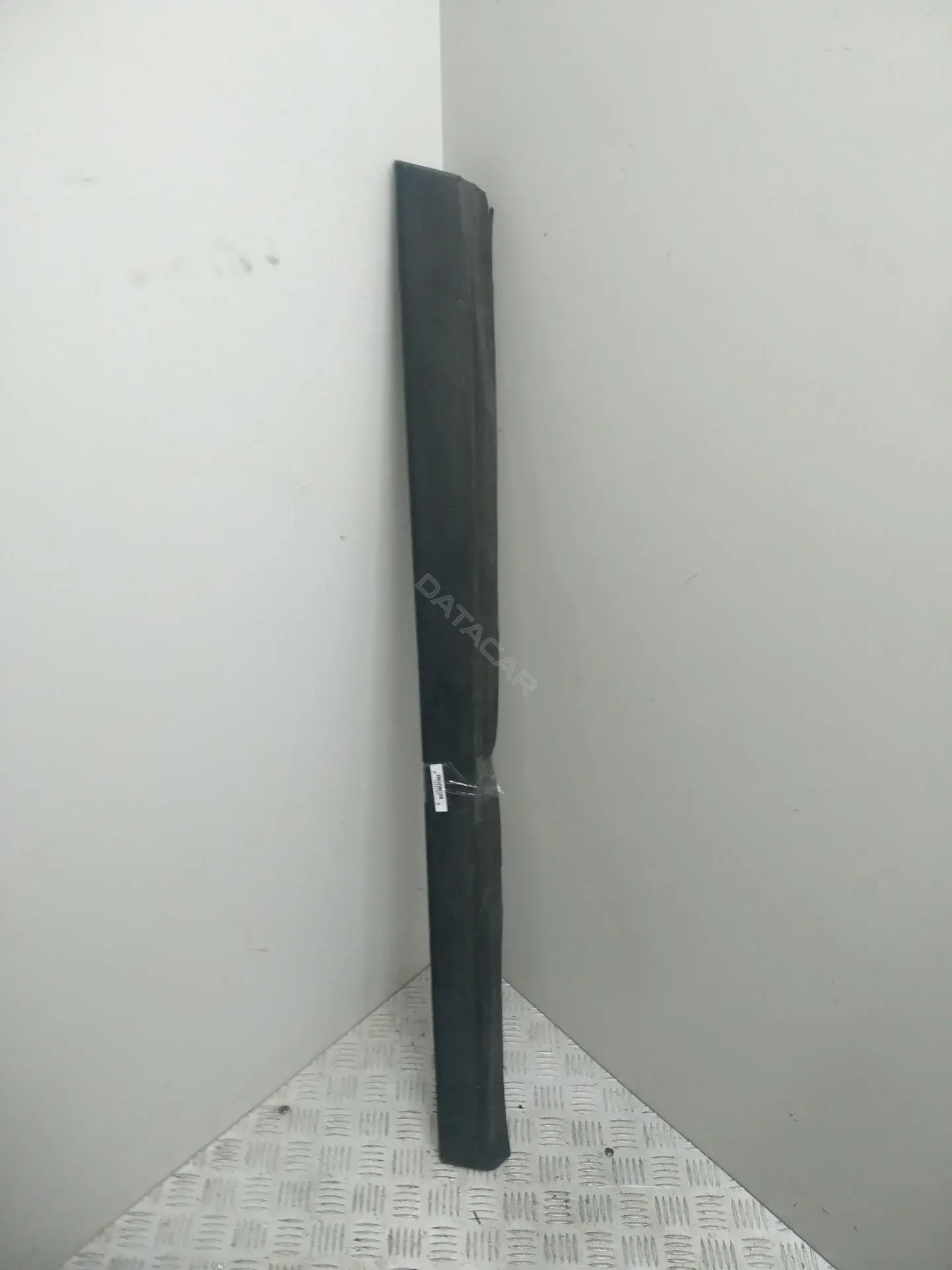 Молдинг двери 3b0854940b