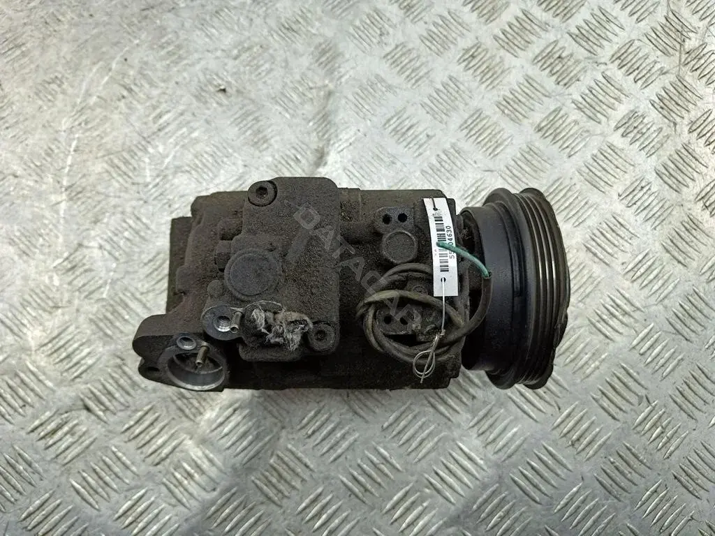 Компрессор кондиционера 8D0260808