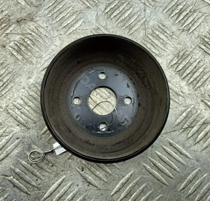 Шкив помпы MN176741