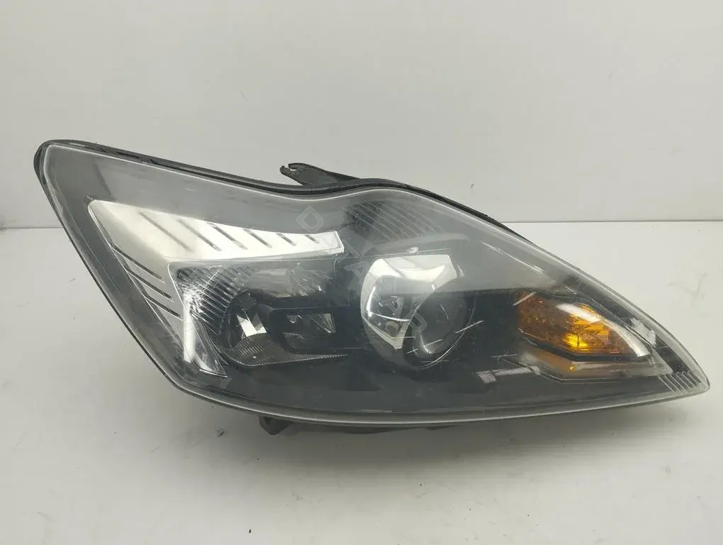 Фары 8M5113D152CD