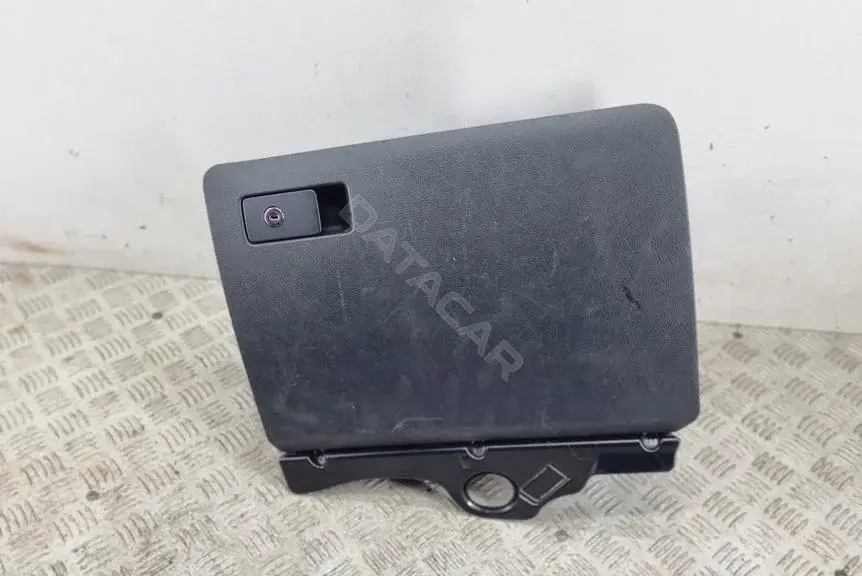 Бардачок 3c0857114