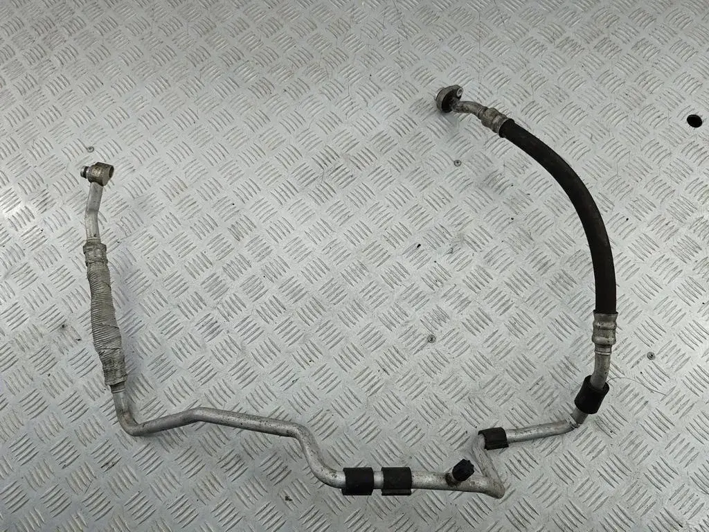 Трубка кондиционера 3C0820743BT