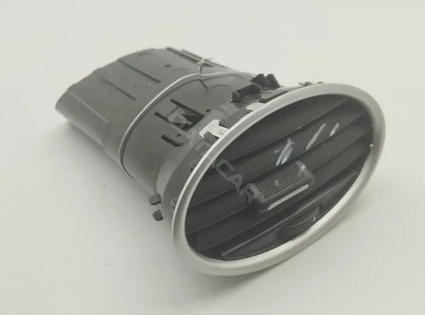 Дефлектор обдува салона 4M51A014L21AD