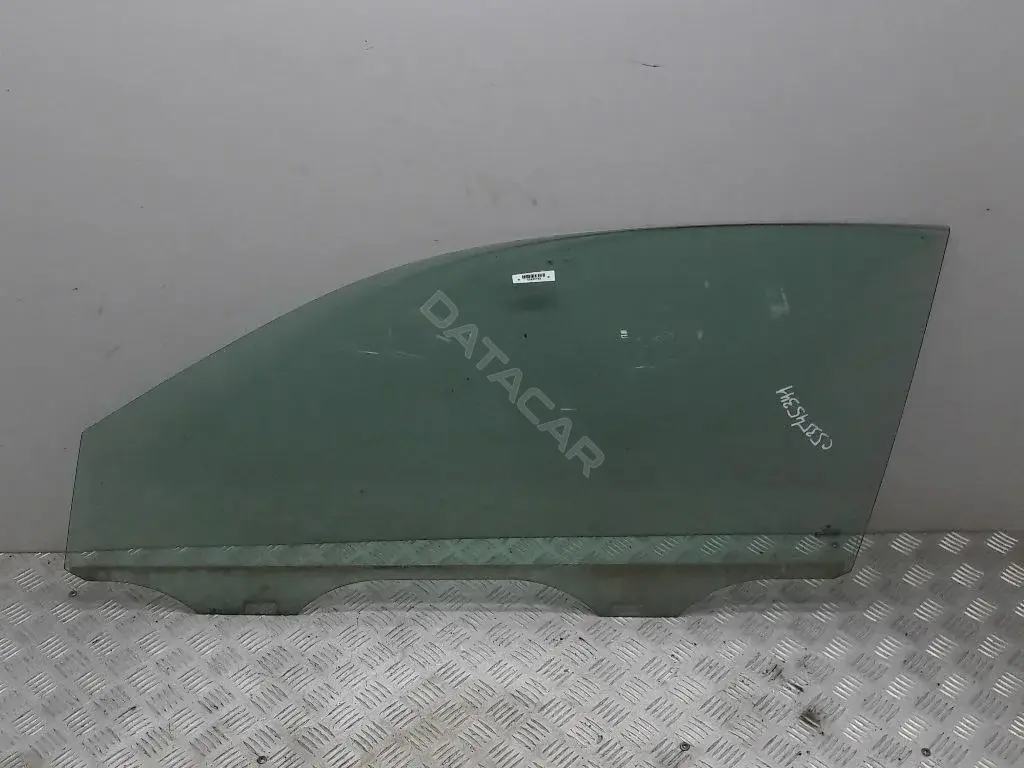 Стекло двери 6Q3845201C