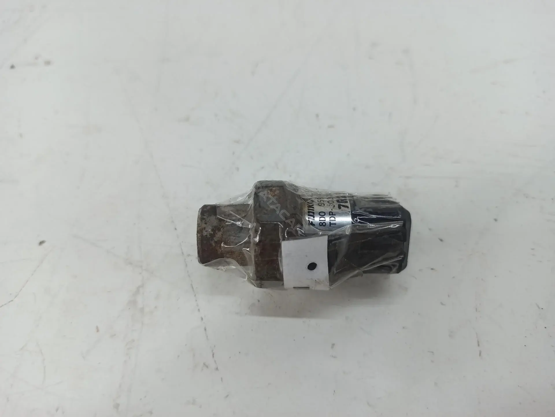 Датчик давления кондиционера 8D0959482A