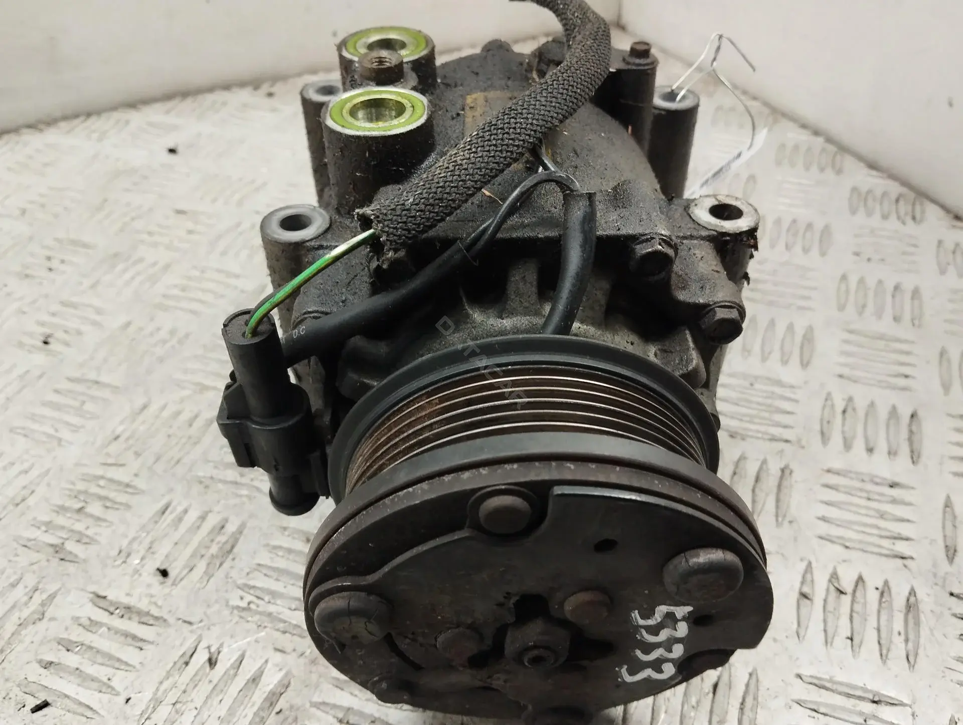 Компрессор кондиционера 96DW19B629AC