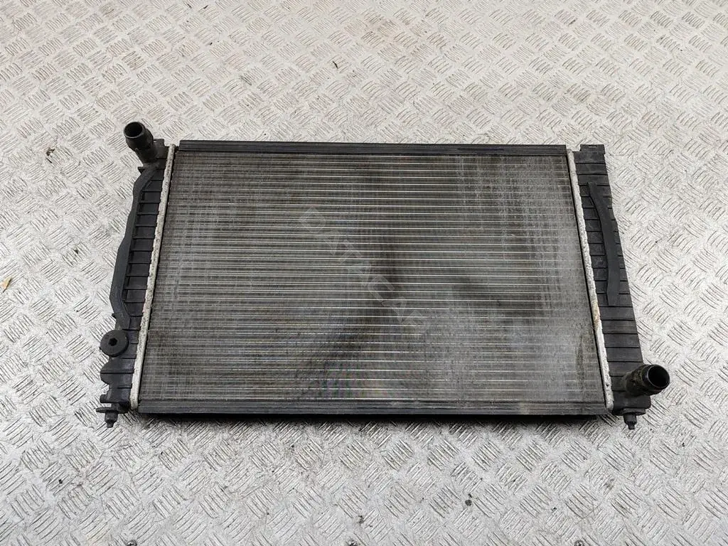 Радиатор охлаждения 8MK376715331