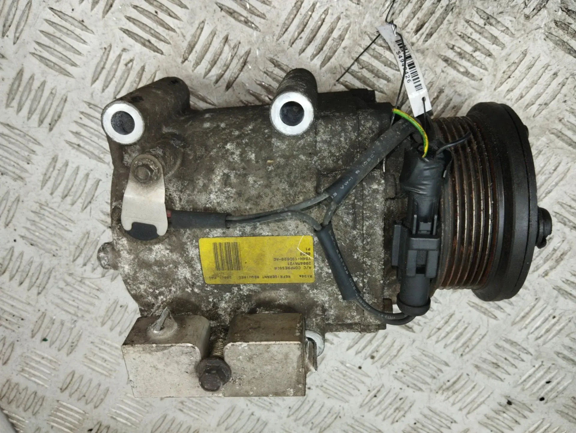 Компрессор кондиционера YS4H19D629AC