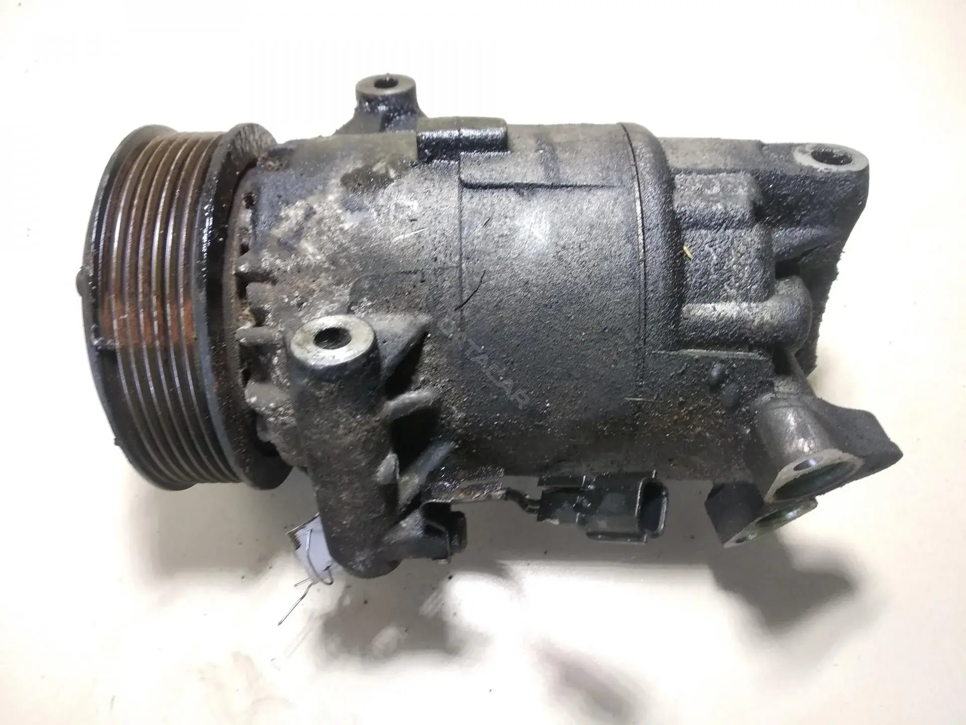 Компрессор кондиционера 92600JD71B