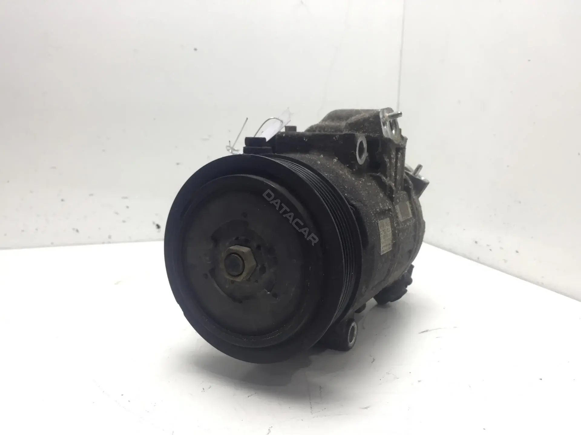 Компрессор кондиционера 6QO820203J