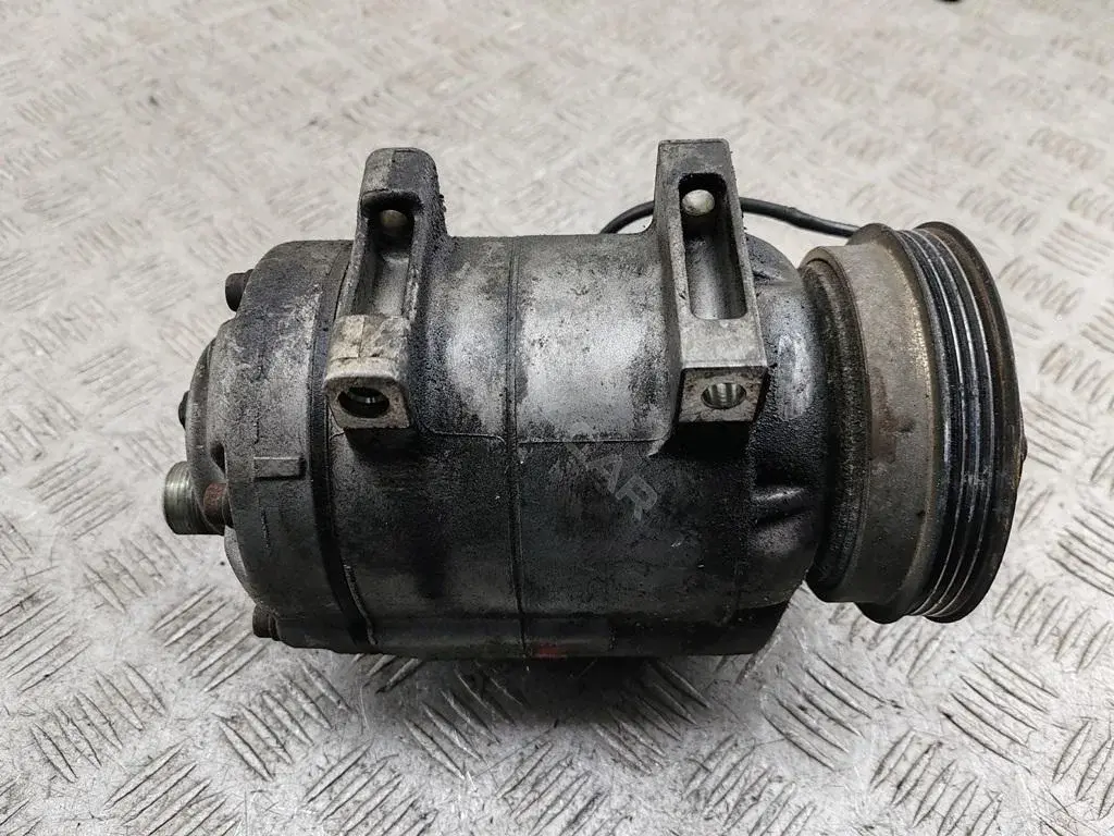 Компрессор кондиционера 8D0260805D