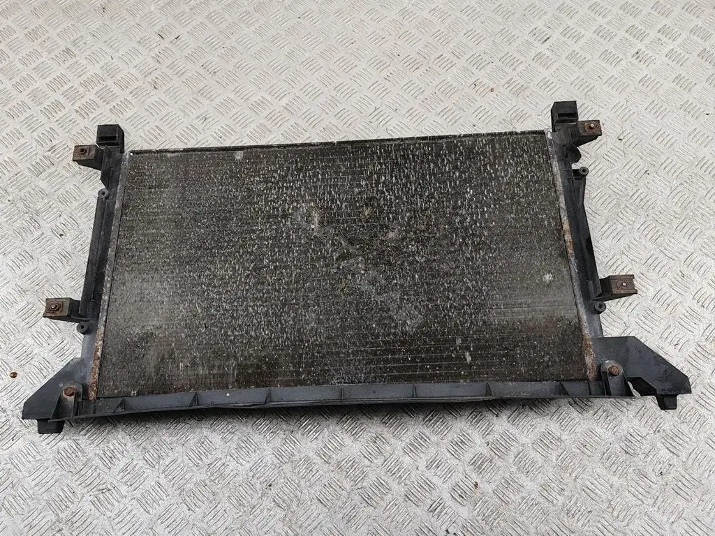 Радиатор охлаждения 2D0121253B