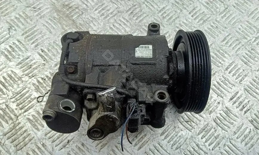 Компрессор кондиционера 4F0260805H