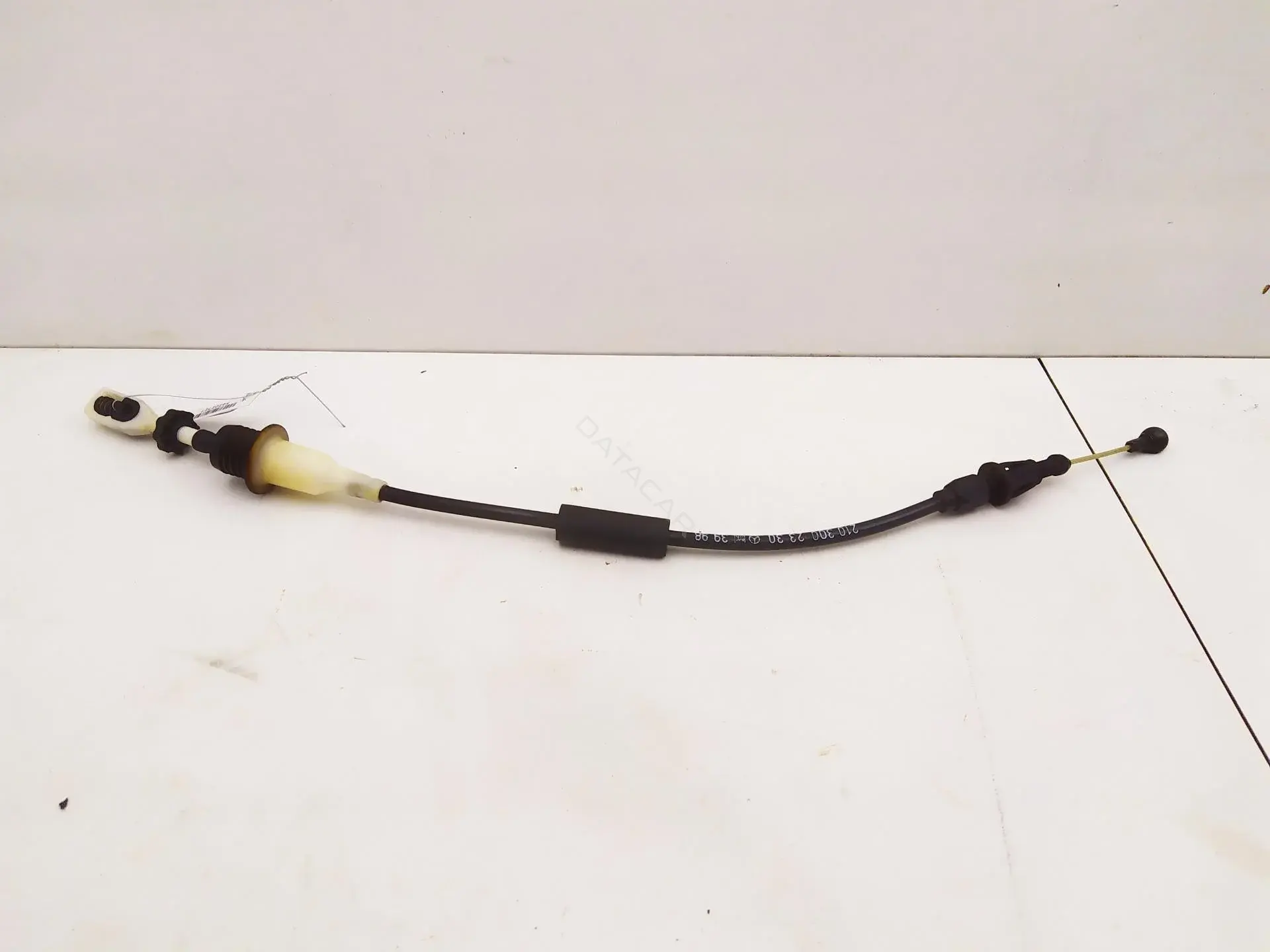 Трос газа 2103002330