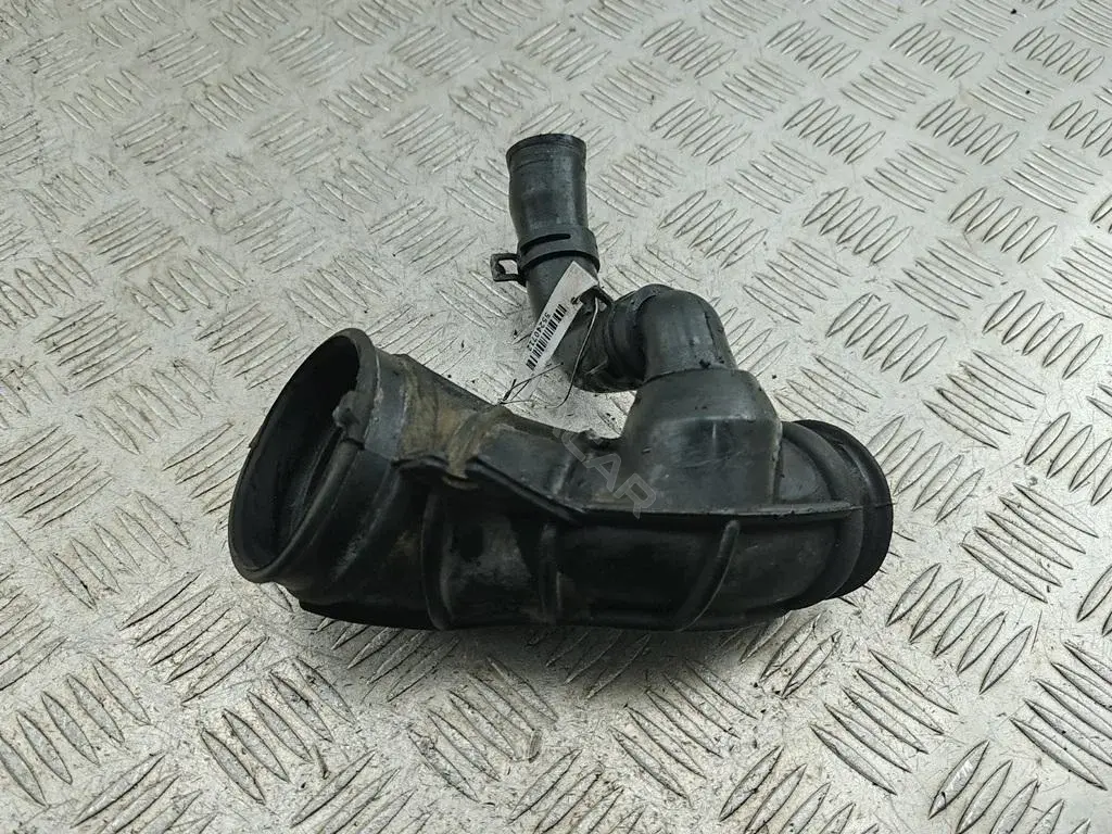 Патрубок интеркулера 90530768