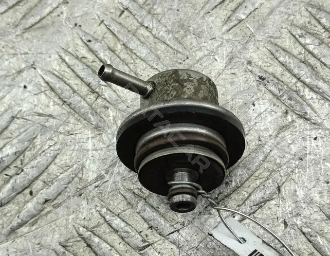 Регулятор давления топлива 90411542