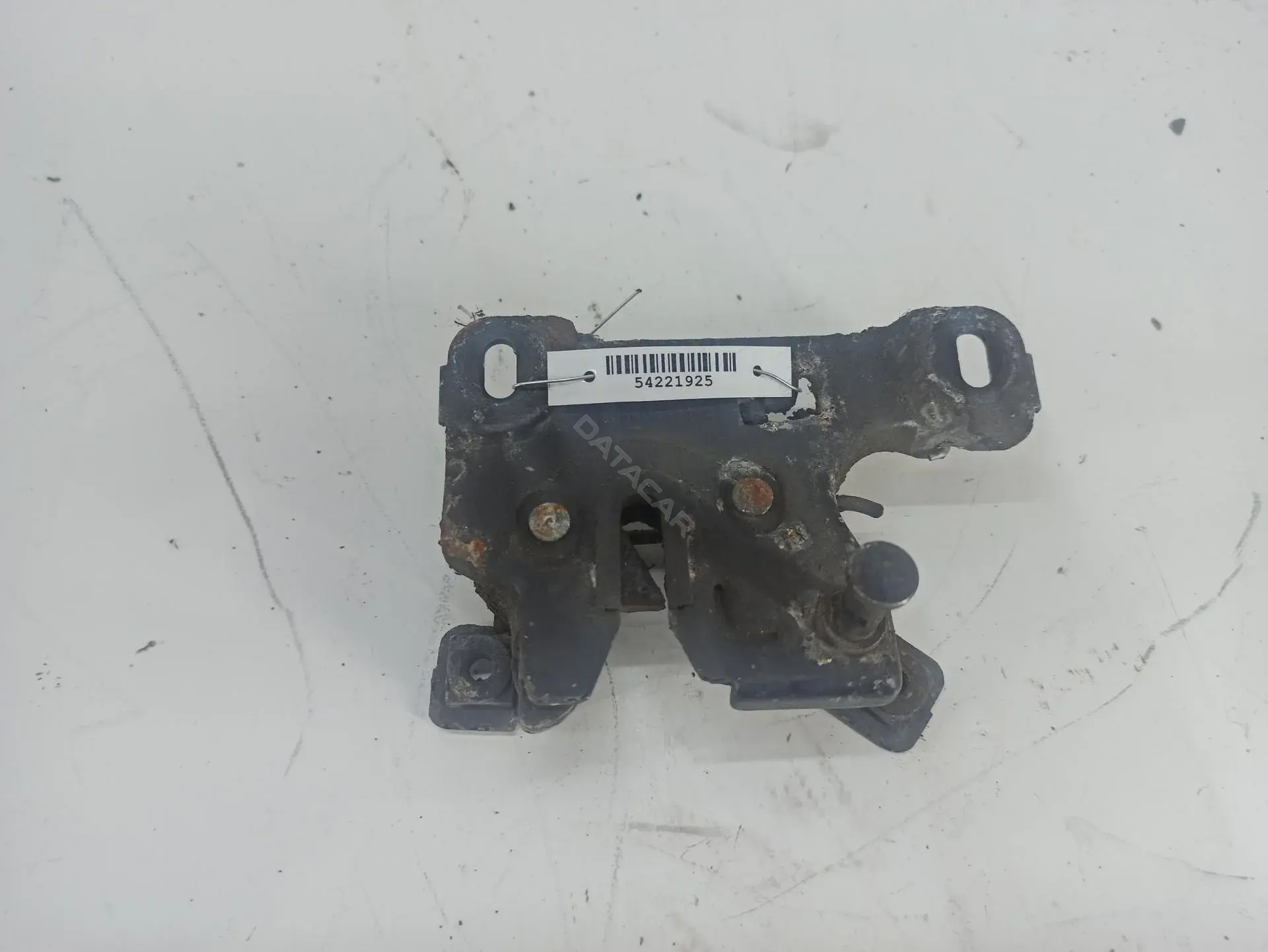 Замок капота 8D0823509C