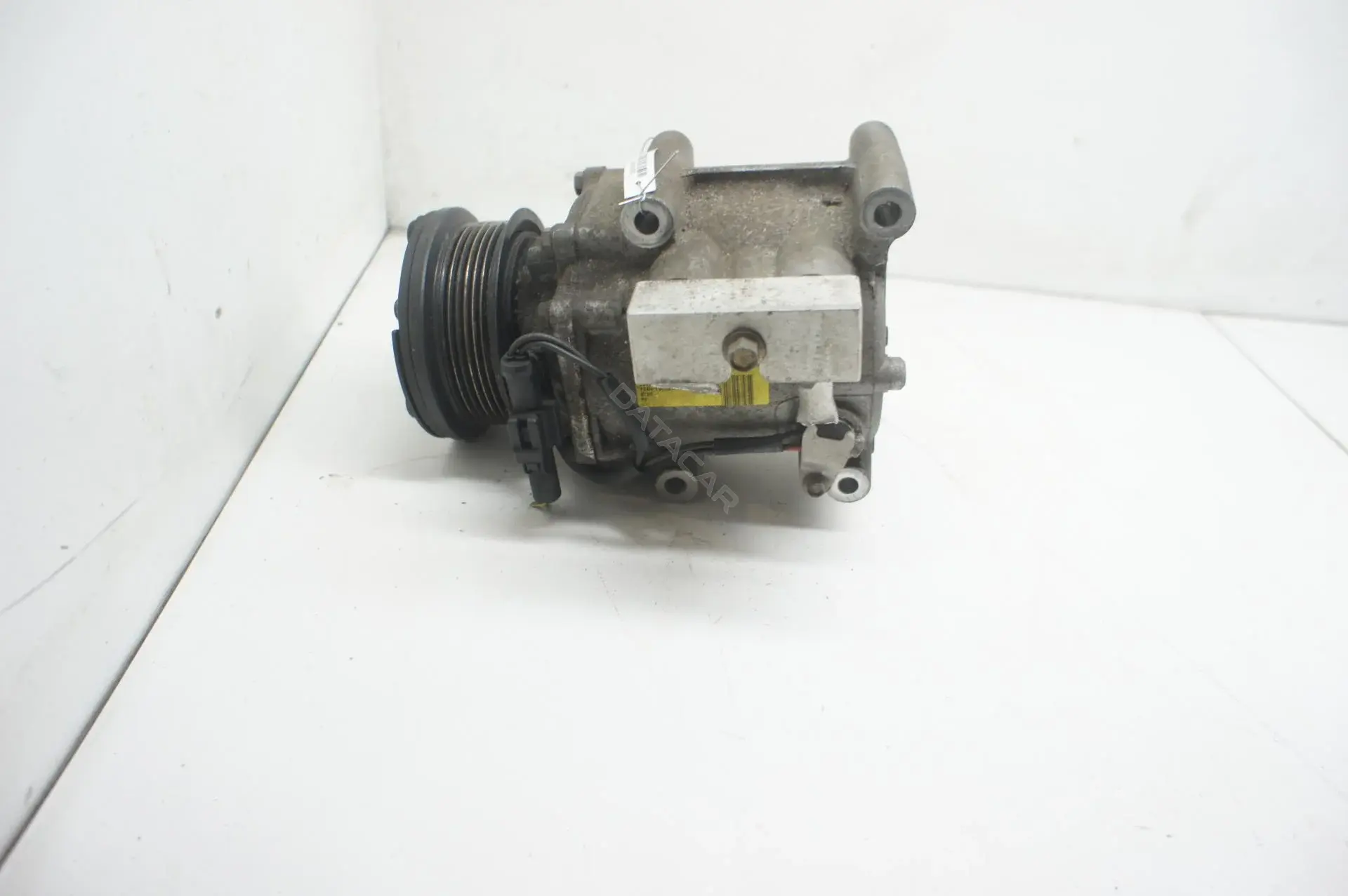 Компрессор кондиционера YS4H19D629AB