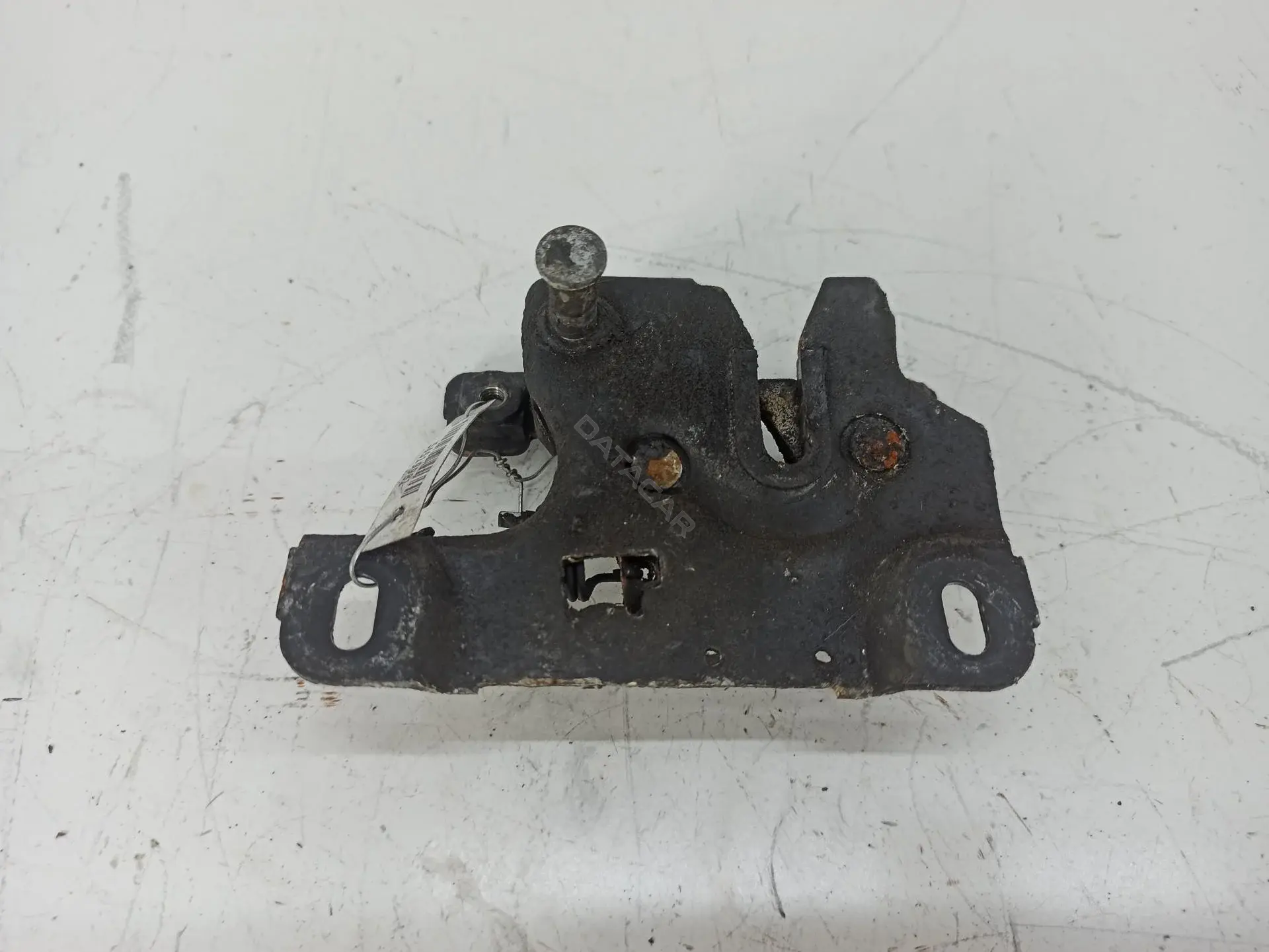 Замок капота 8D0823509L