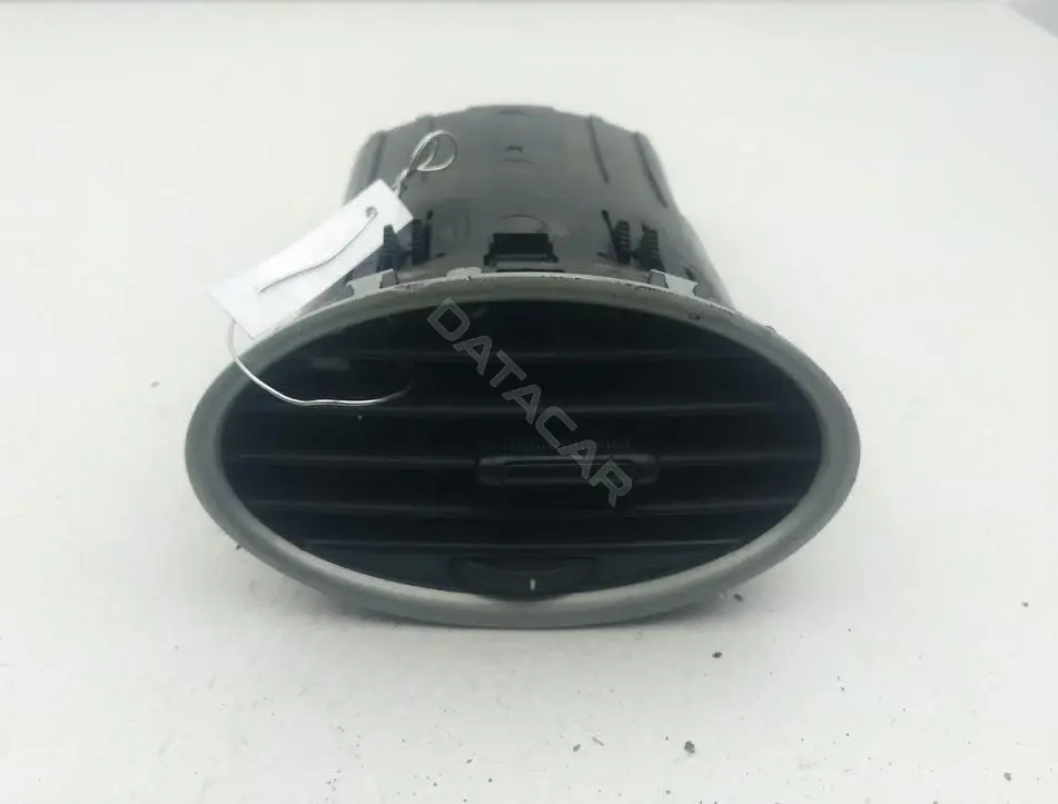Дефлектор обдува салона 4M51A014L21AE