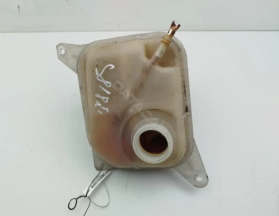 Расширительный бачок 8A0121403