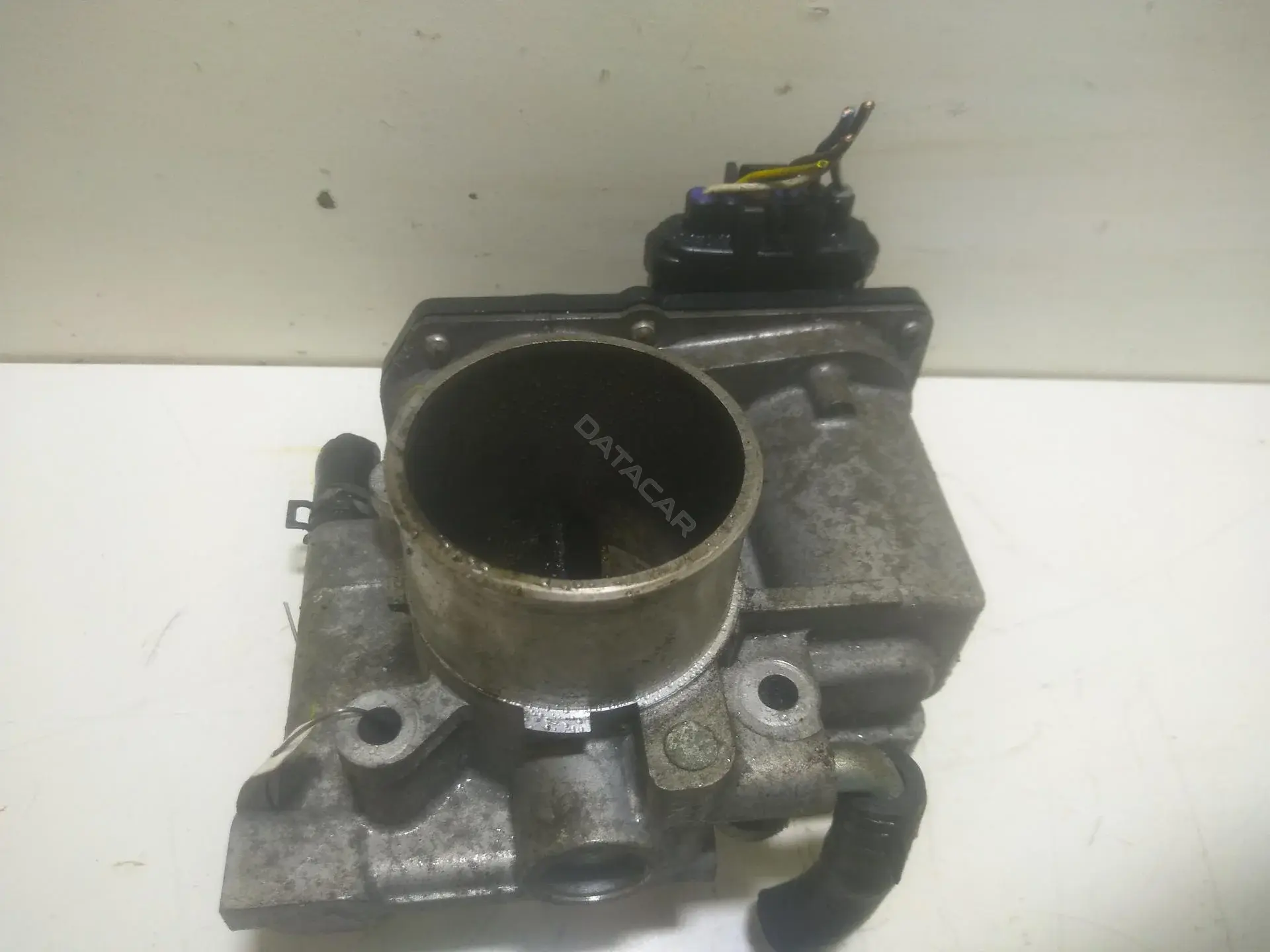 Дроссельная заслонка R2A136BO