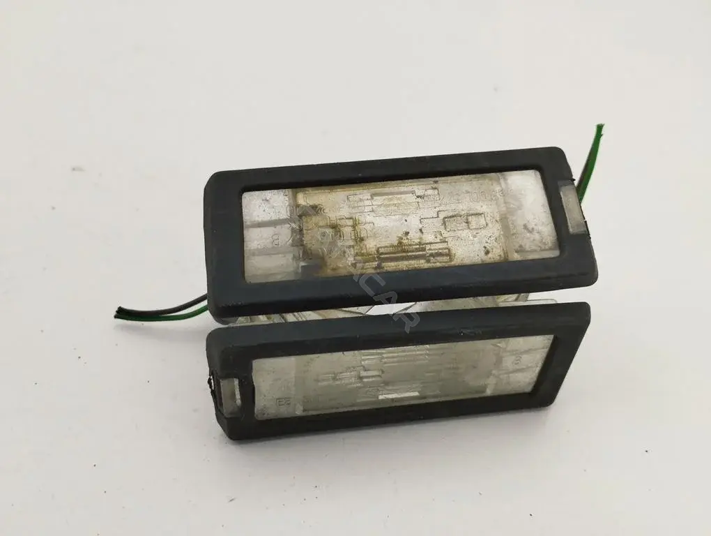 Фонарь подсветки номерного знака E3E300L57749