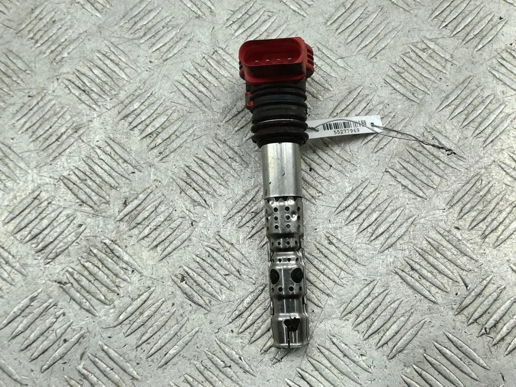 Катушка зажигания 06C905115L