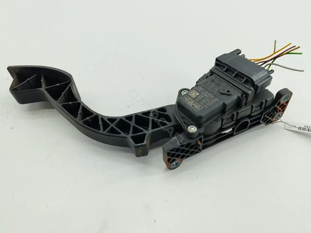 Педаль газа 4M519F836AH