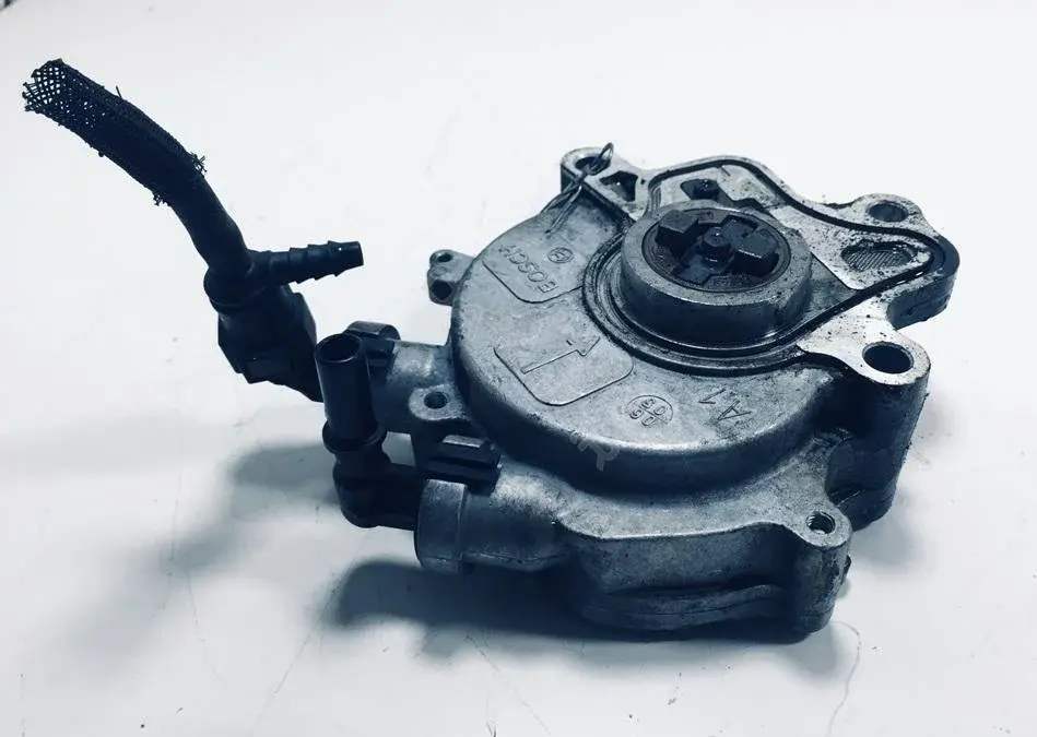 Вакуумный насос 4R8Q2A451AE