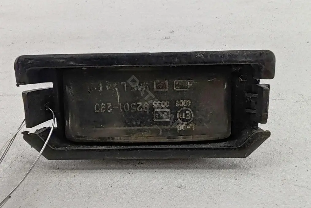 Фонарь подсветки номерного знака 92501290