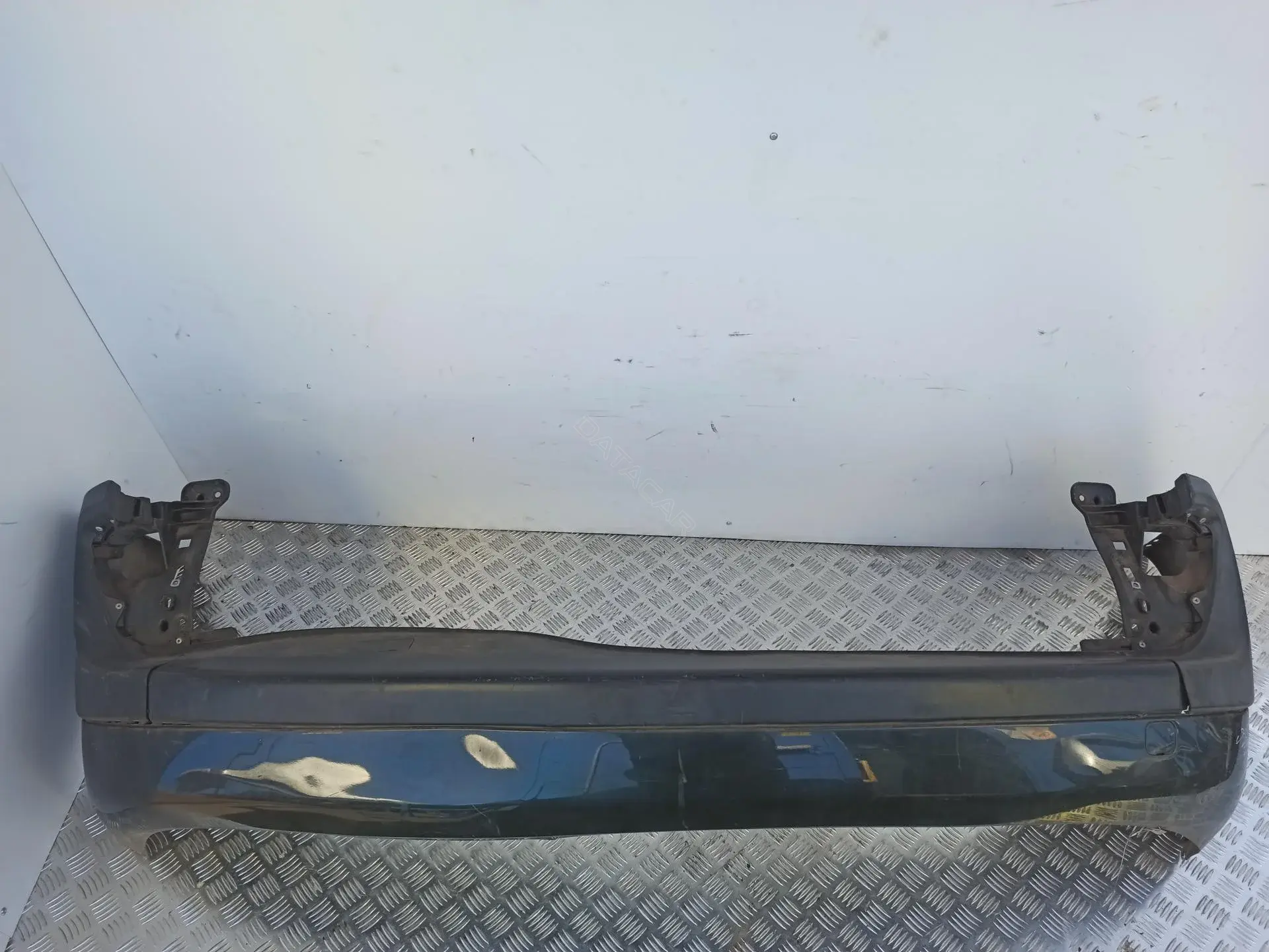 Задний бампер 8200102307