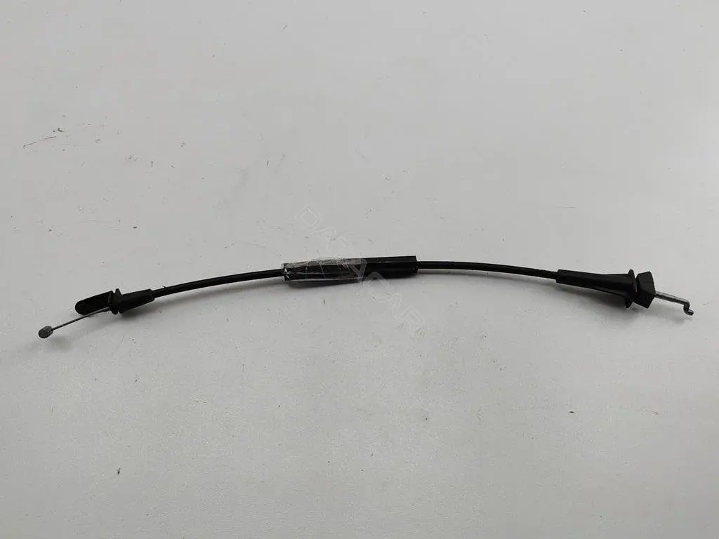 Трос двери 8T16V266A62CA
