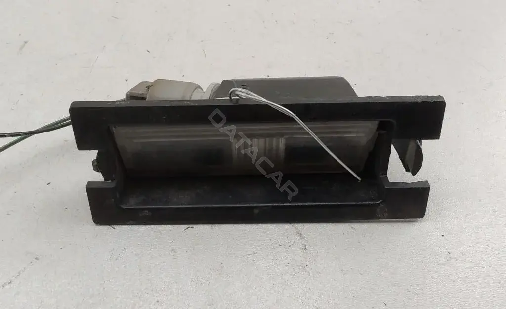 Фонарь подсветки номерного знака MR957364