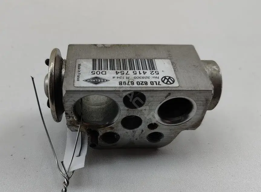Расширительный клапан кондиционера 7L0820679B