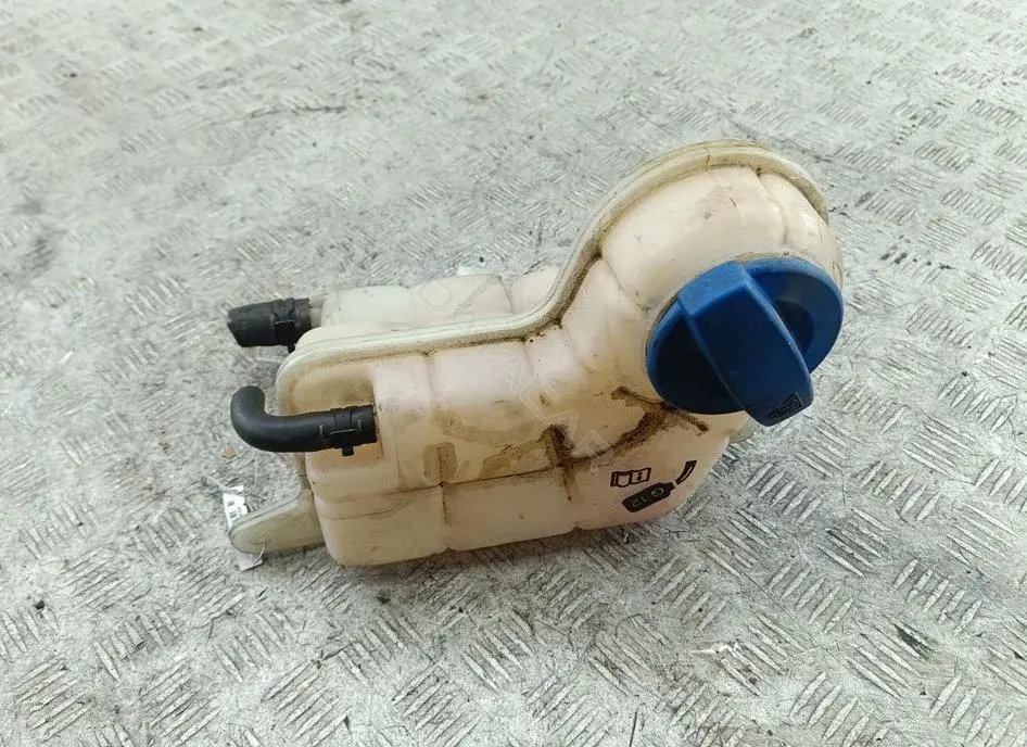 Расширительный бачок 4F0121403C