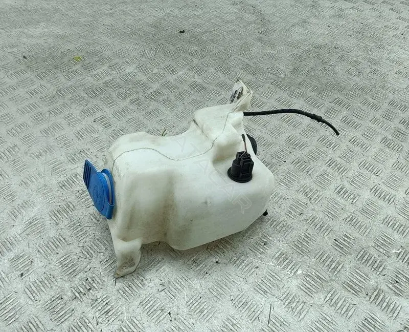 Бачок омывателя 54935117