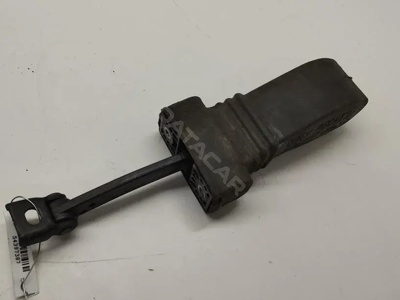 Ограничитель двери 8k0839267B