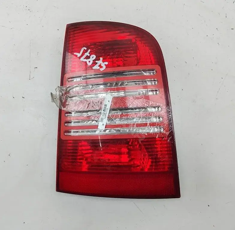 Задние фонари 1U9945096B