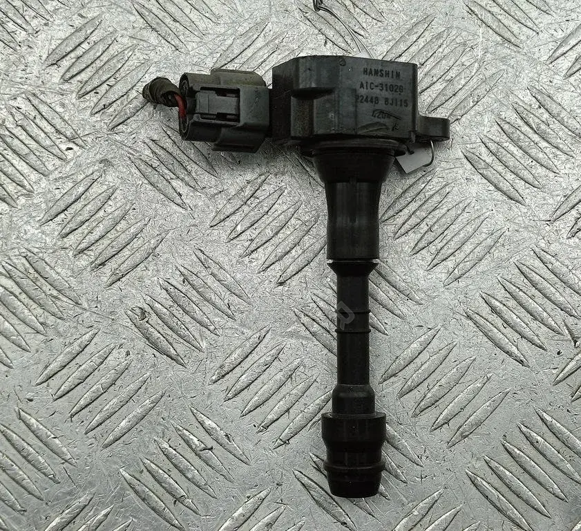 Катушка зажигания 224488J115