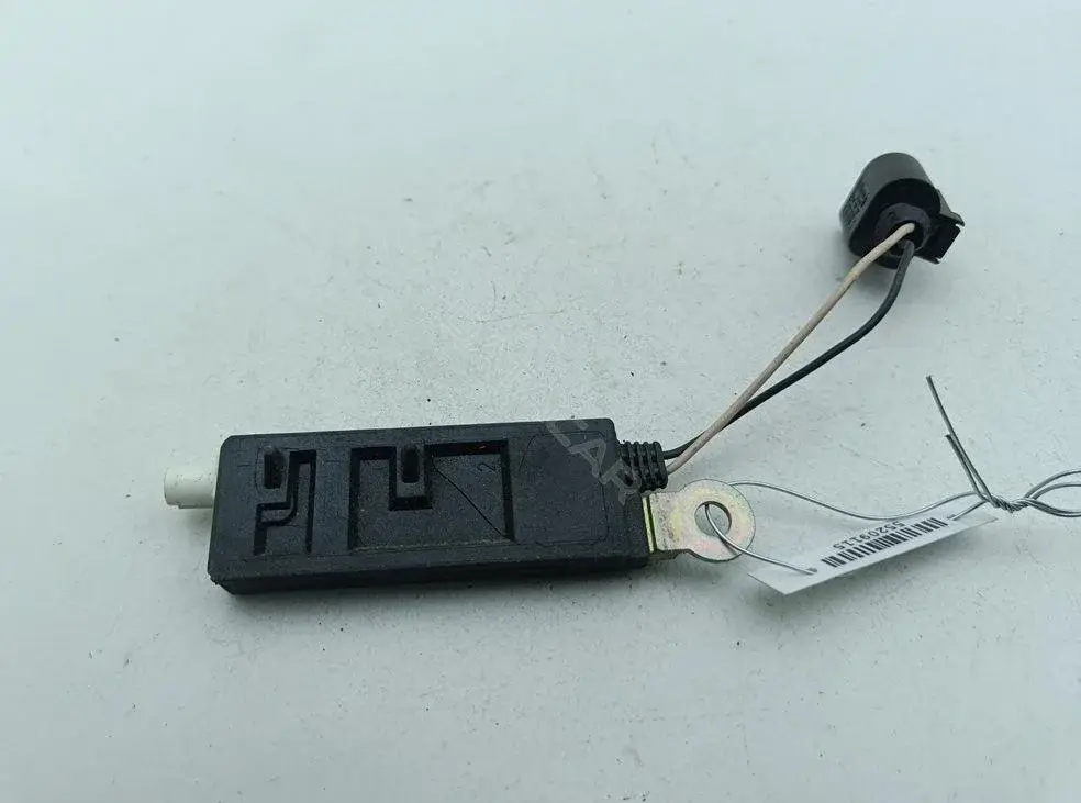 Усилитель антенны 4L0035225D