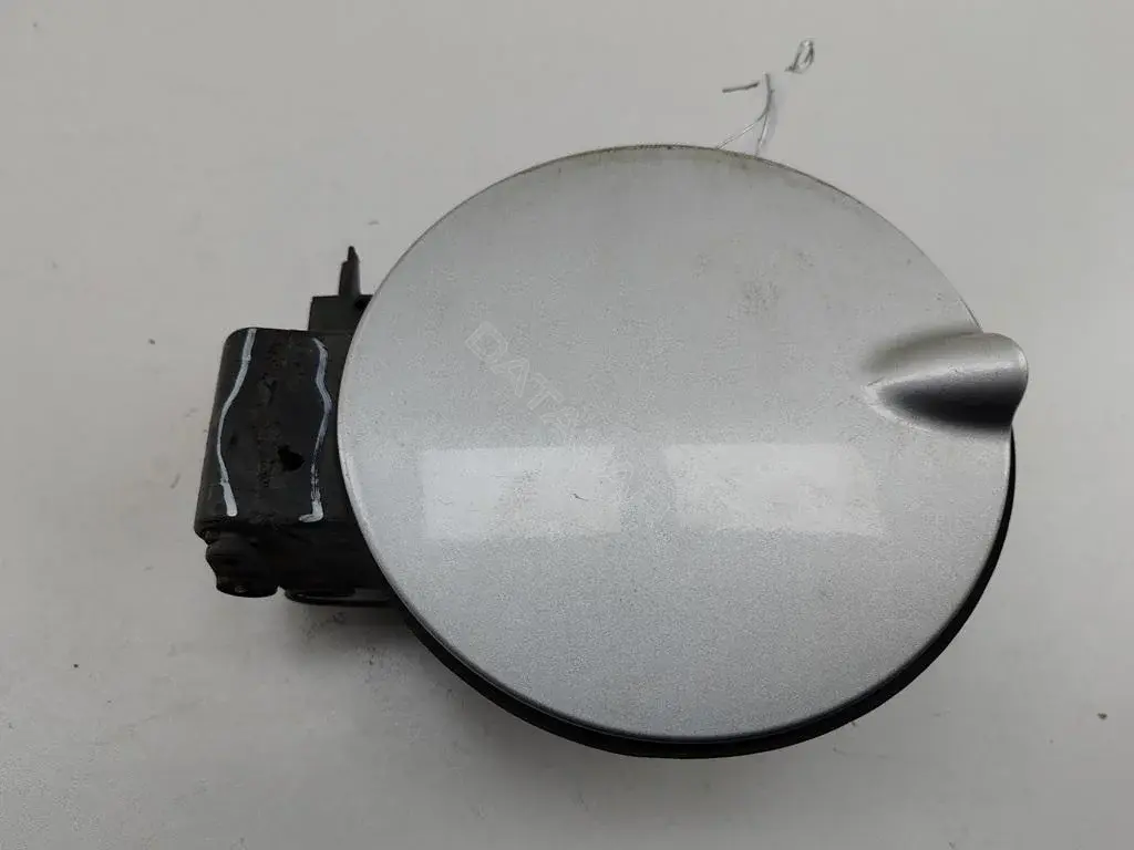 Крышка лючка топливного бака 6M51A405A02AA