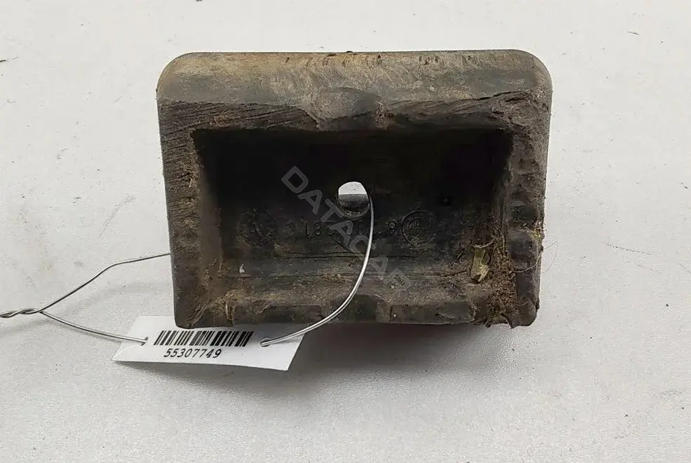 Заглушка домкрата 8233281