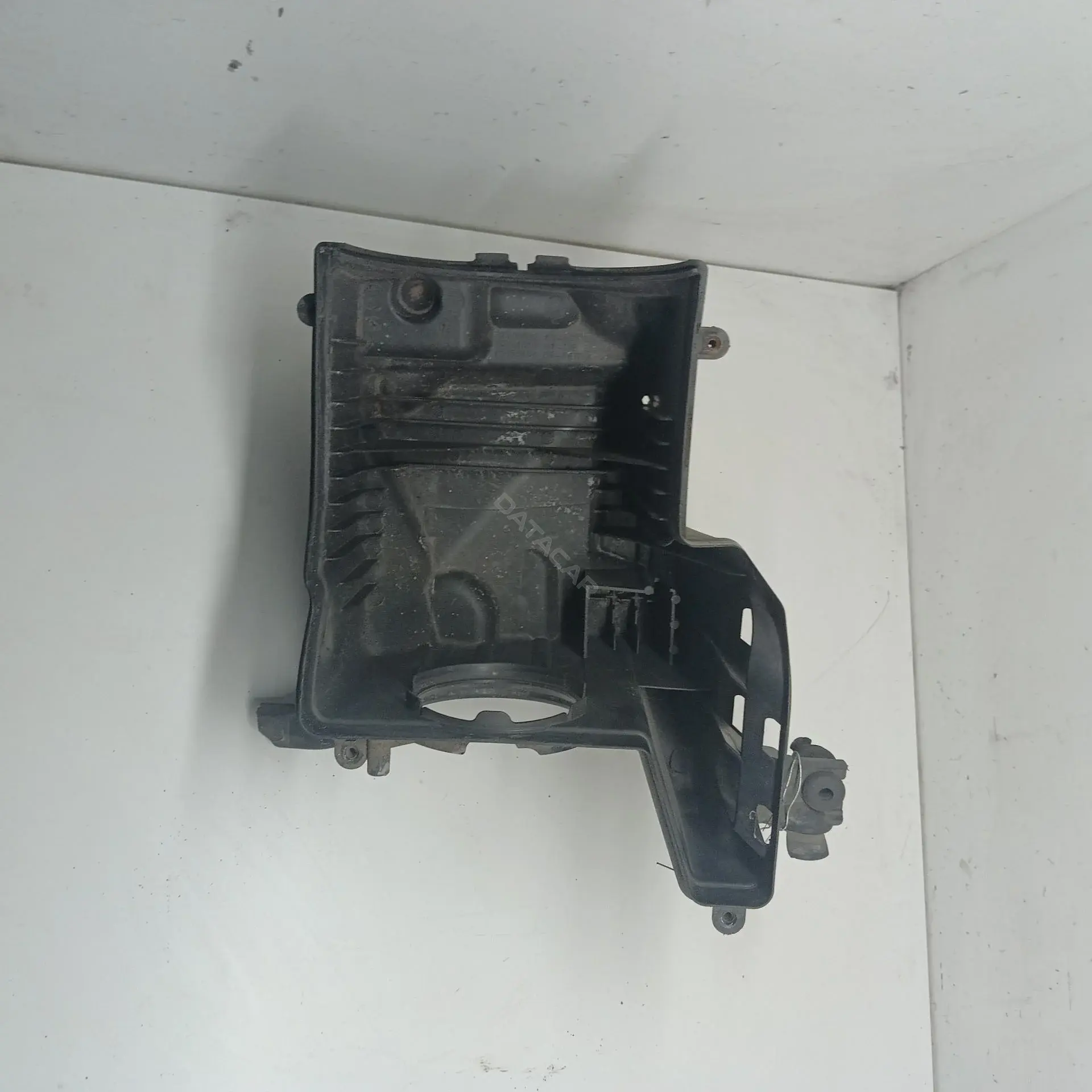 Корпус воздушного фильтра AV619600BF