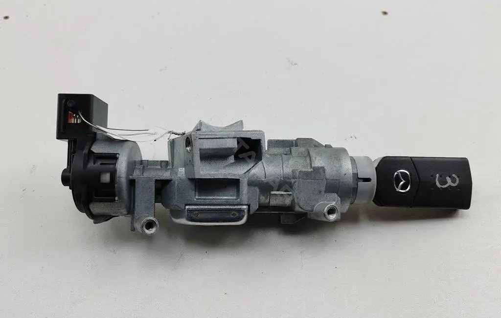 Замок зажигания 3M513F880AC