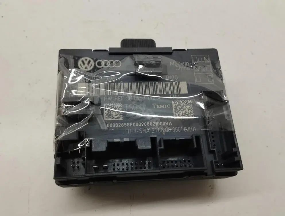 Блок управления двери 8K0959792C