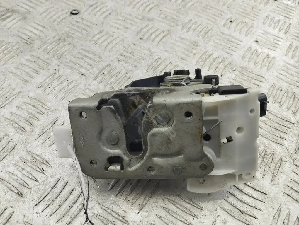 Замок двери 2S4AA26413EB
