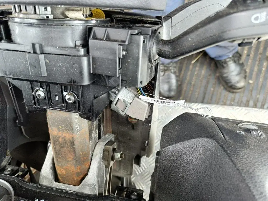 Контактная группа замка зажигания 98AB11572BG
