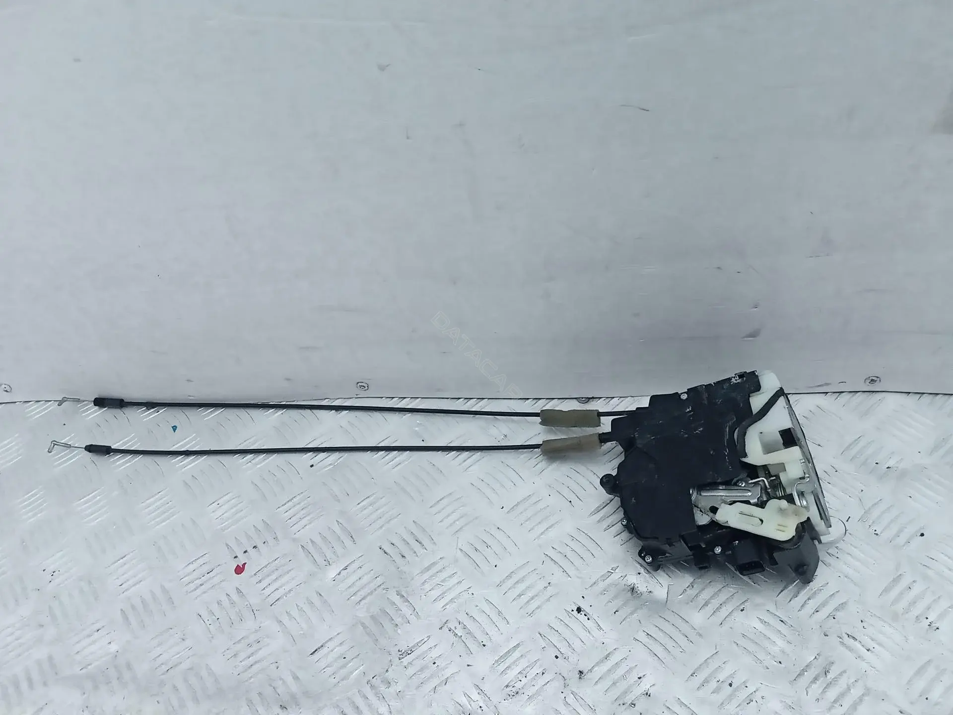 Замок двери 00009138R0, 07523